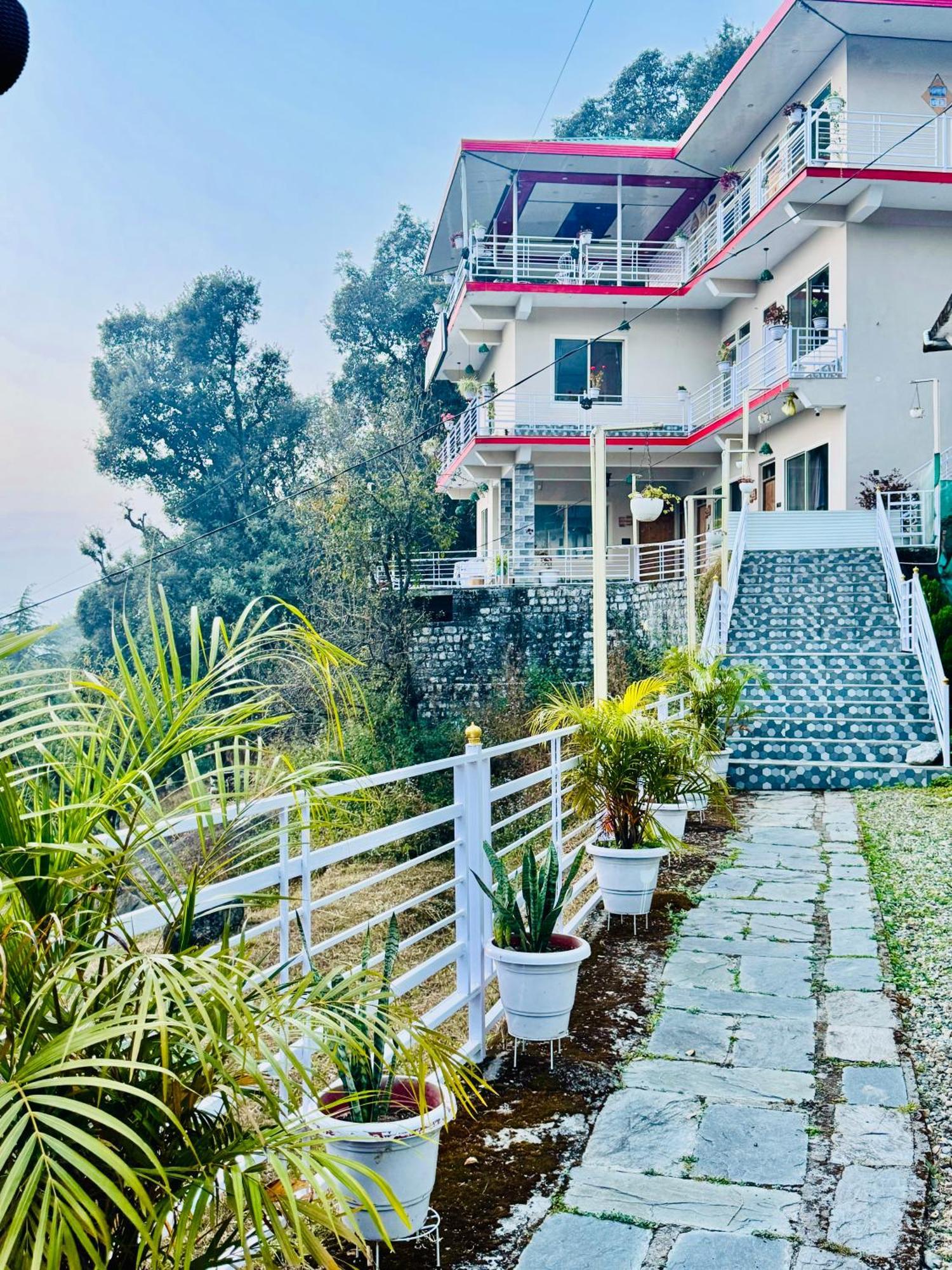 Paradise Inn By Hbr Dharamshala Buitenkant foto