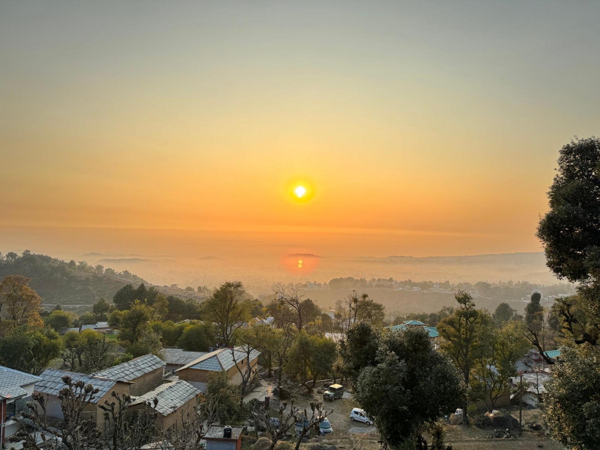 Paradise Inn By Hbr Dharamshala Buitenkant foto